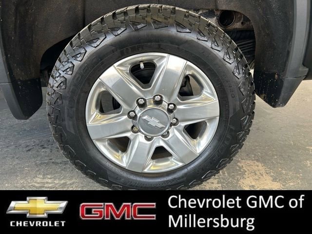 Used 2020 Chevrolet Silverado 2500 LTZ w/ LTZ Plus Package AWD/4WD image 10