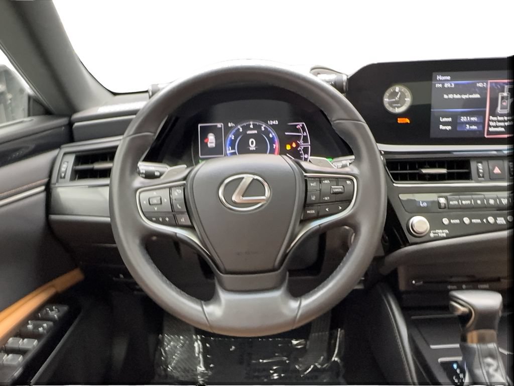 Used 2022 Lexus ES 250 w/ Accessory Package AWD/4WD image 38