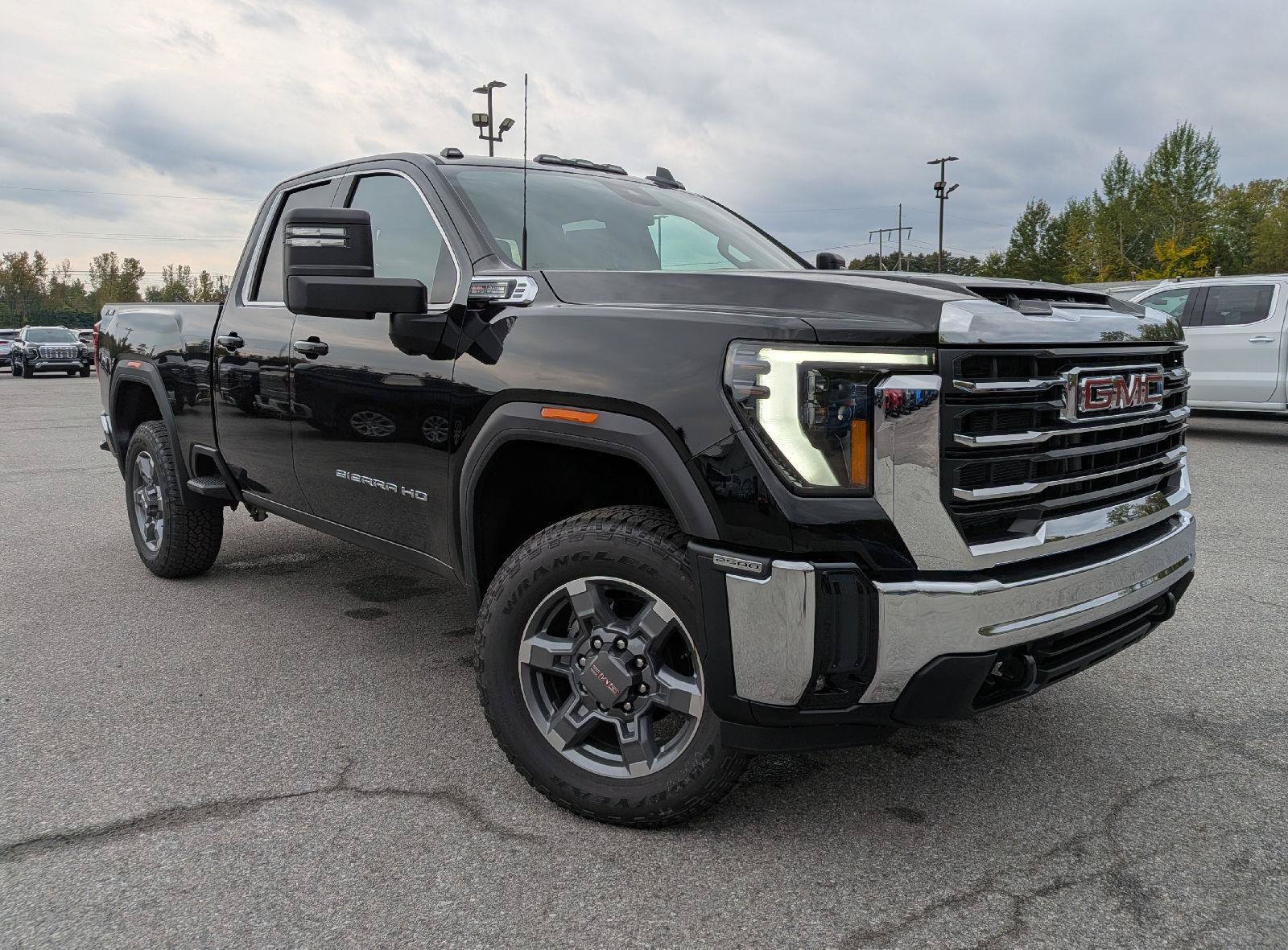 New 2026 GMC Sierra 2500 SLE w/ SLE Value Package; AWD/4WD image 1