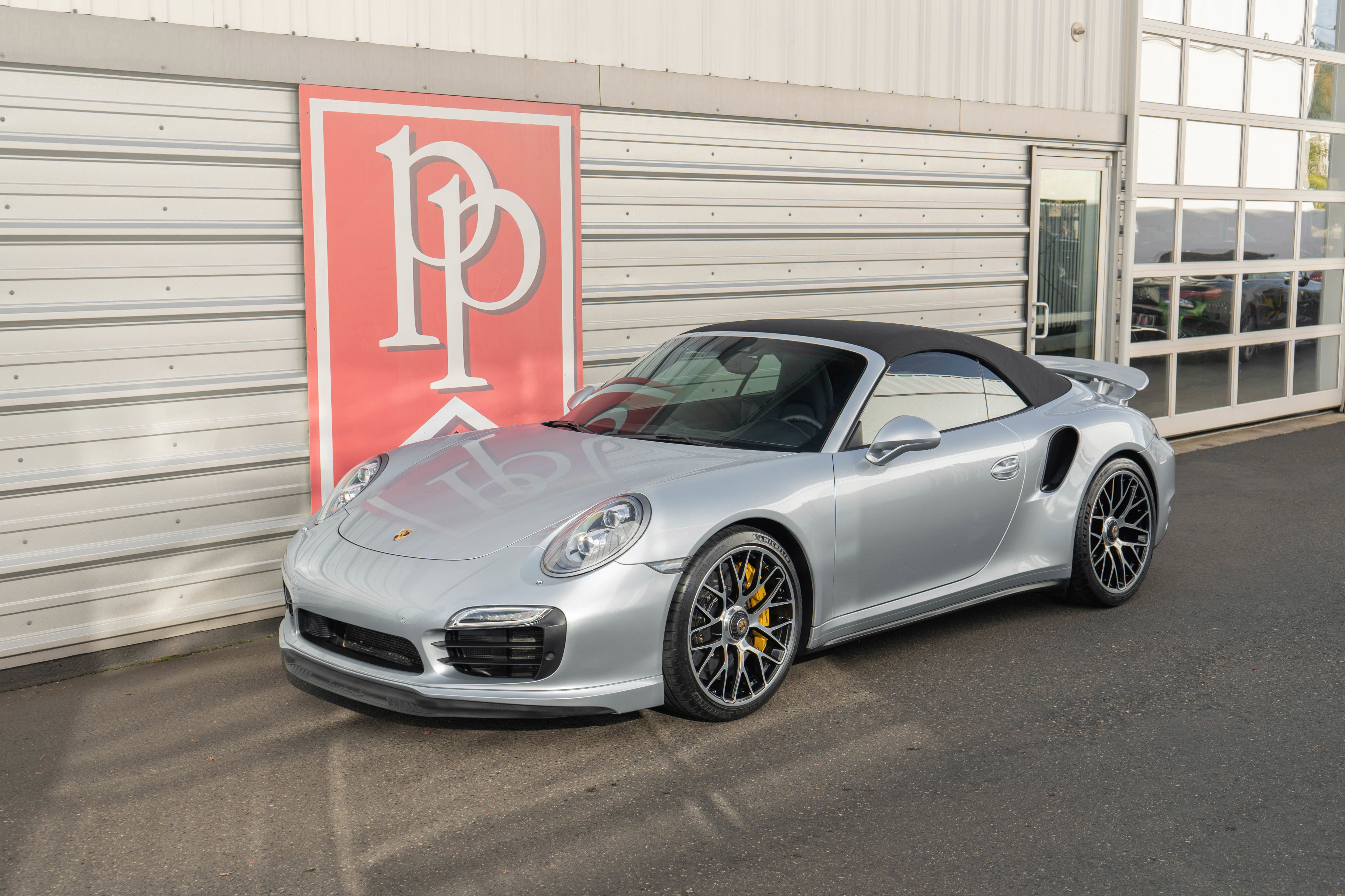 Used 2014 Porsche 911 Turbo S image 29