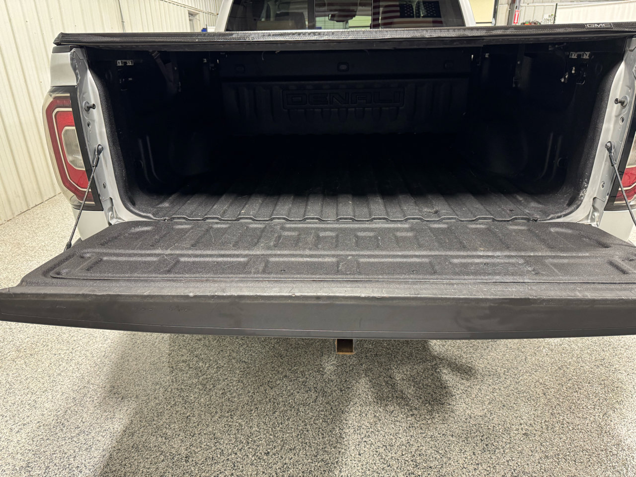 Used 2018 GMC Sierra 1500 Denali w/ Denali Ultimate Package image 8