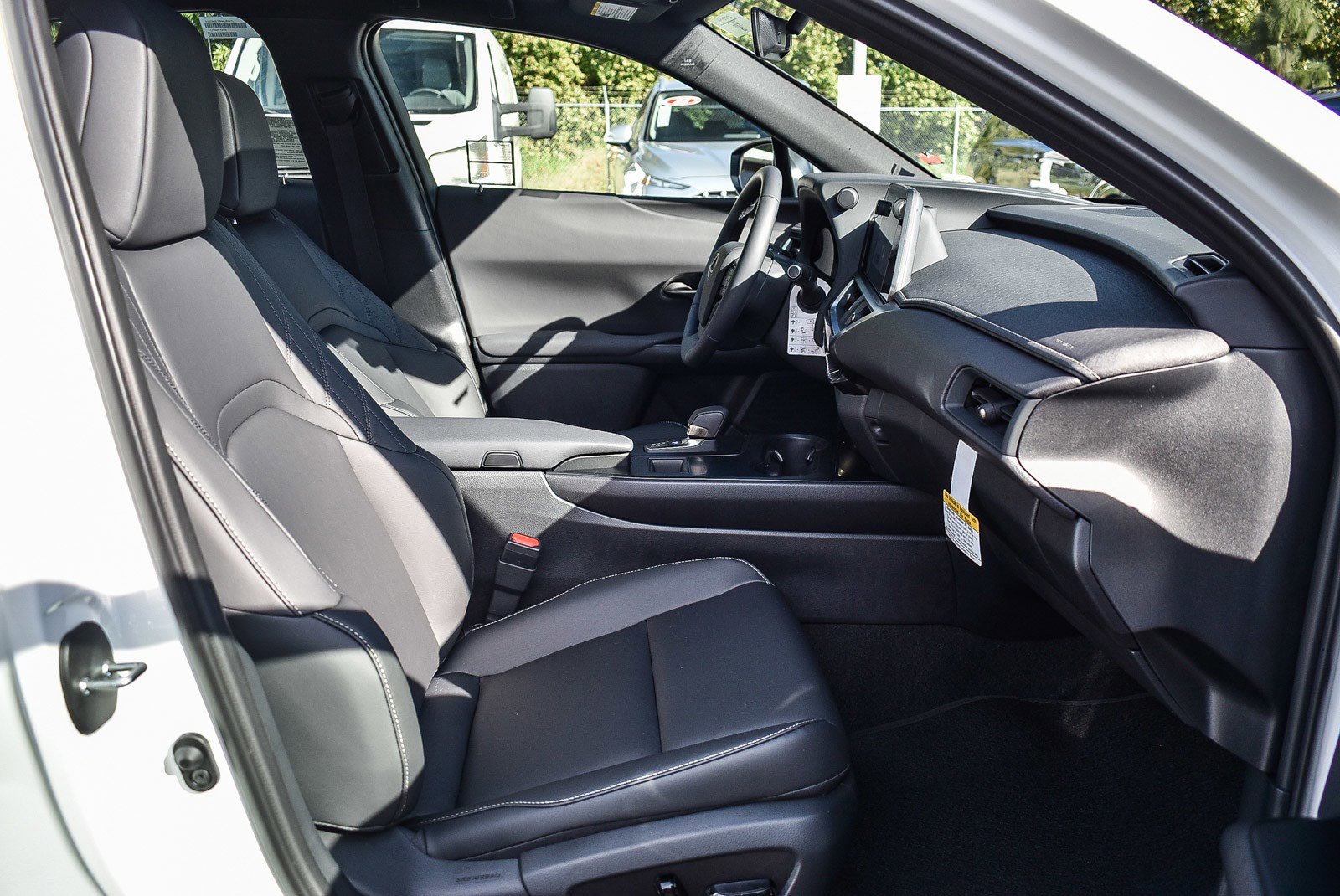 New 2026 Lexus UX 300h FWD image 16