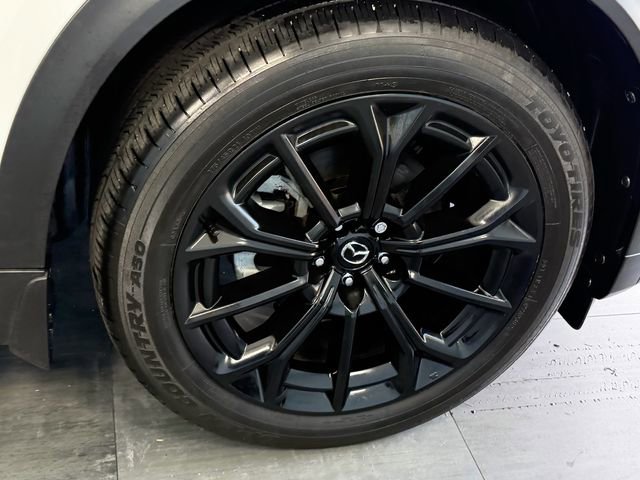 Certified 2025 MAZDA CX-70 3.3 Turbo w/ Premium Package AWD/4WD image 18