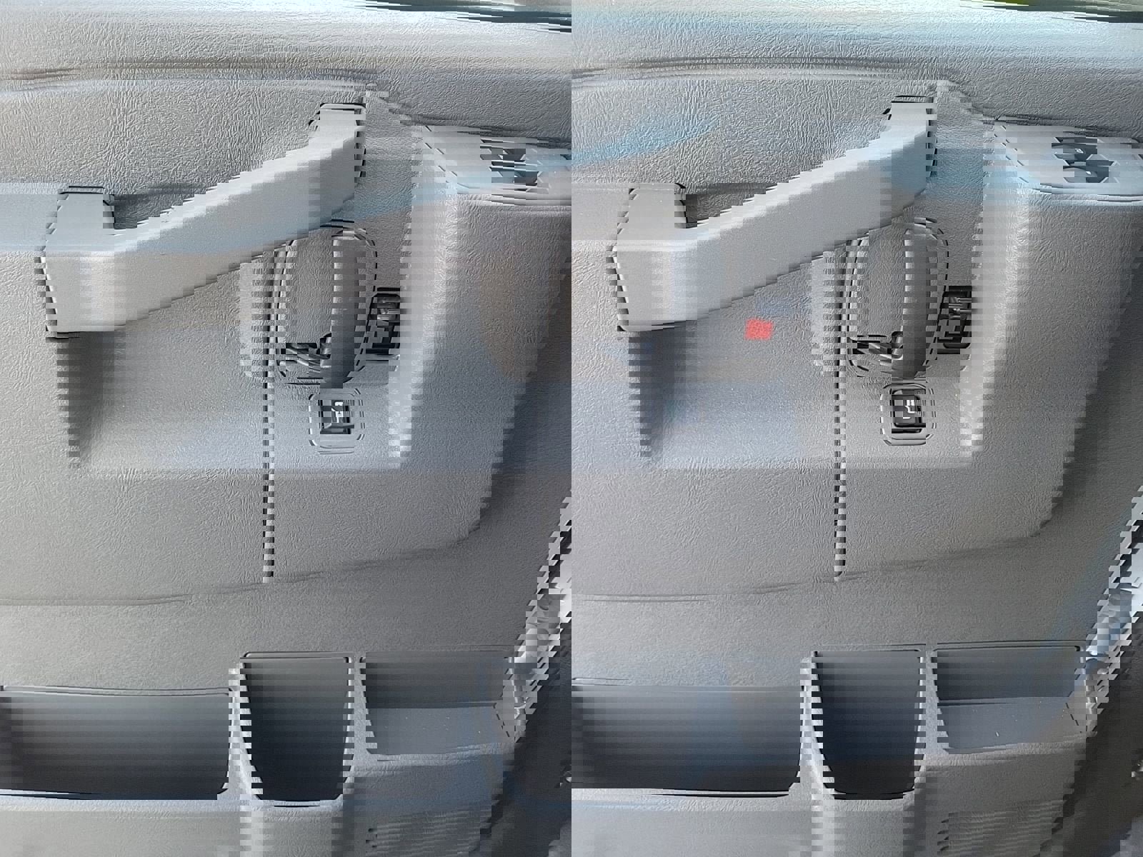 New 2025 GMC Savana 3500 w/ Power Convenience Package image 13