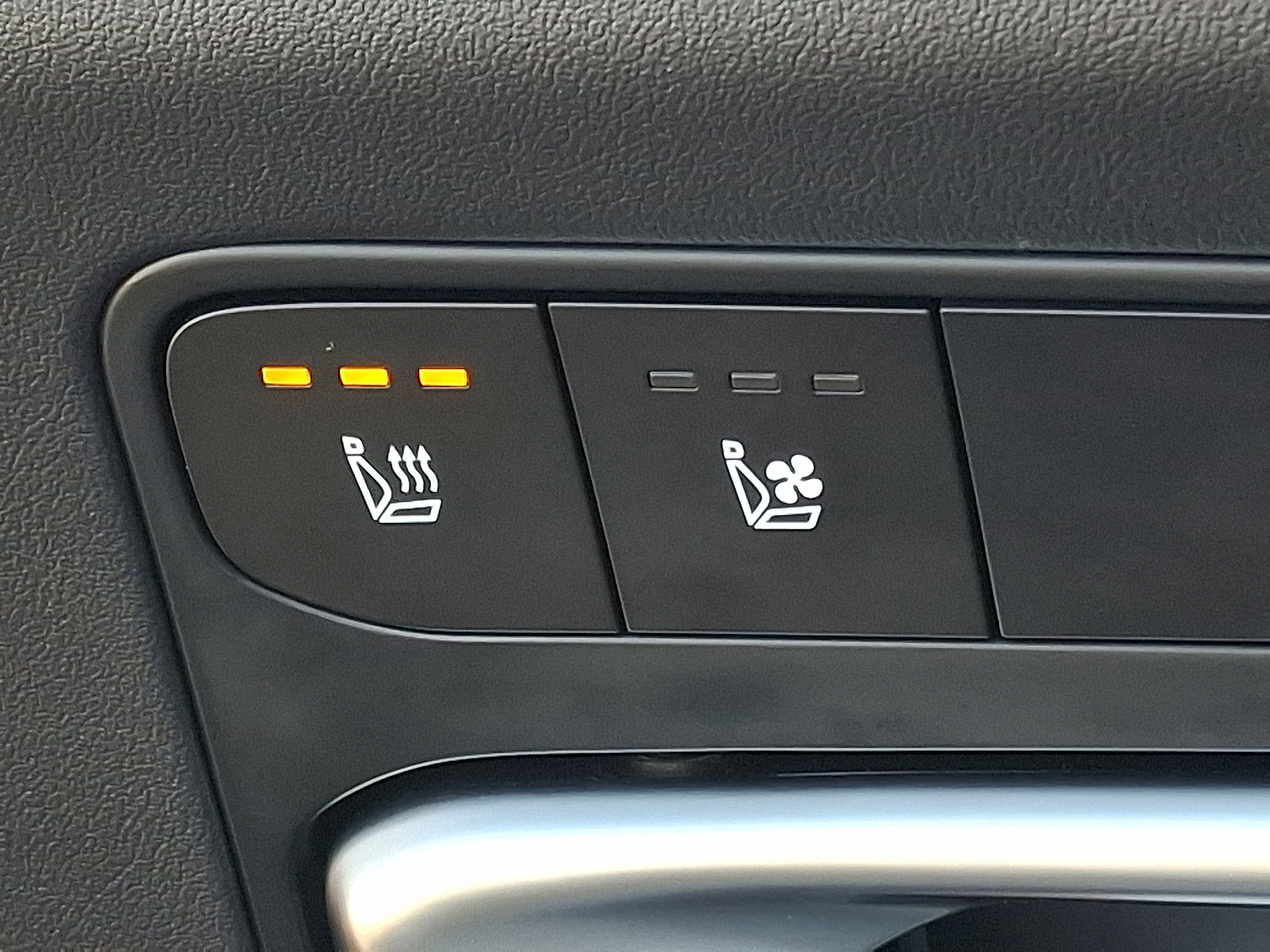 Used 2025 Kia K4 GT-Line Turbo image 28