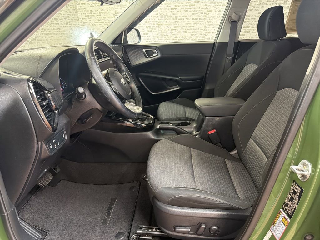 Used 2021 Kia Soul EX image 24