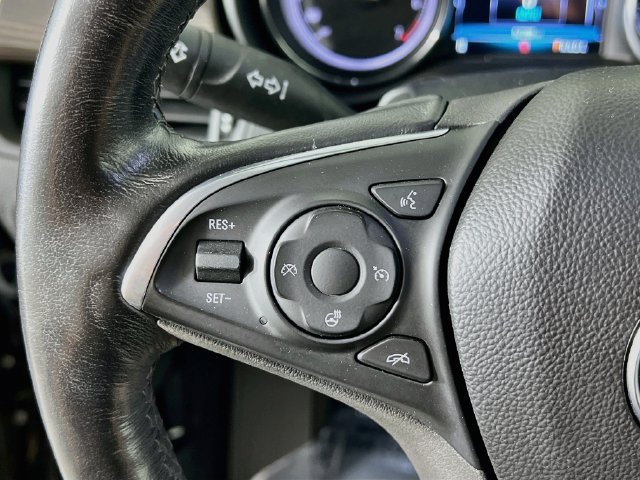 Used 2020 Buick Envision Essence FWD image 13