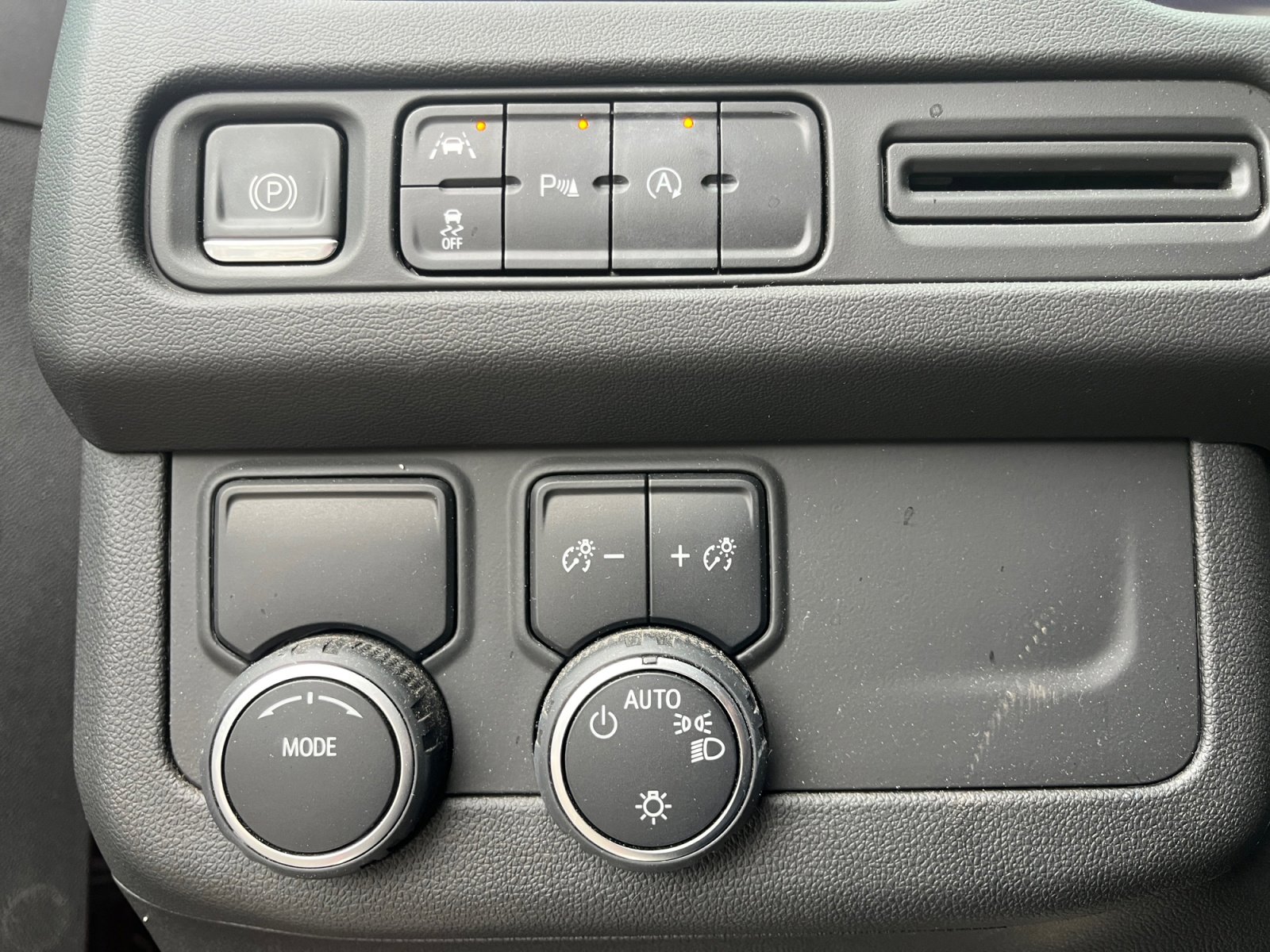 Used 2023 Chevrolet Tahoe Premier image 24