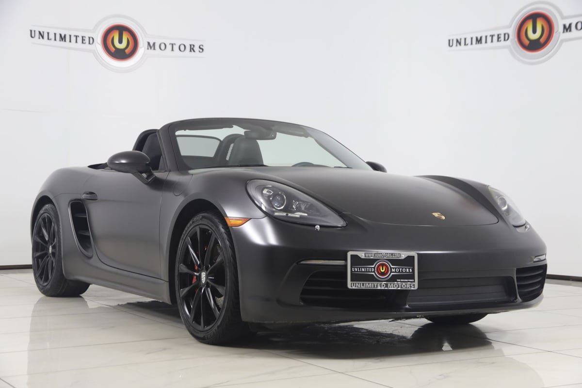 Used 2017 Porsche 718 Boxster RWD image 31