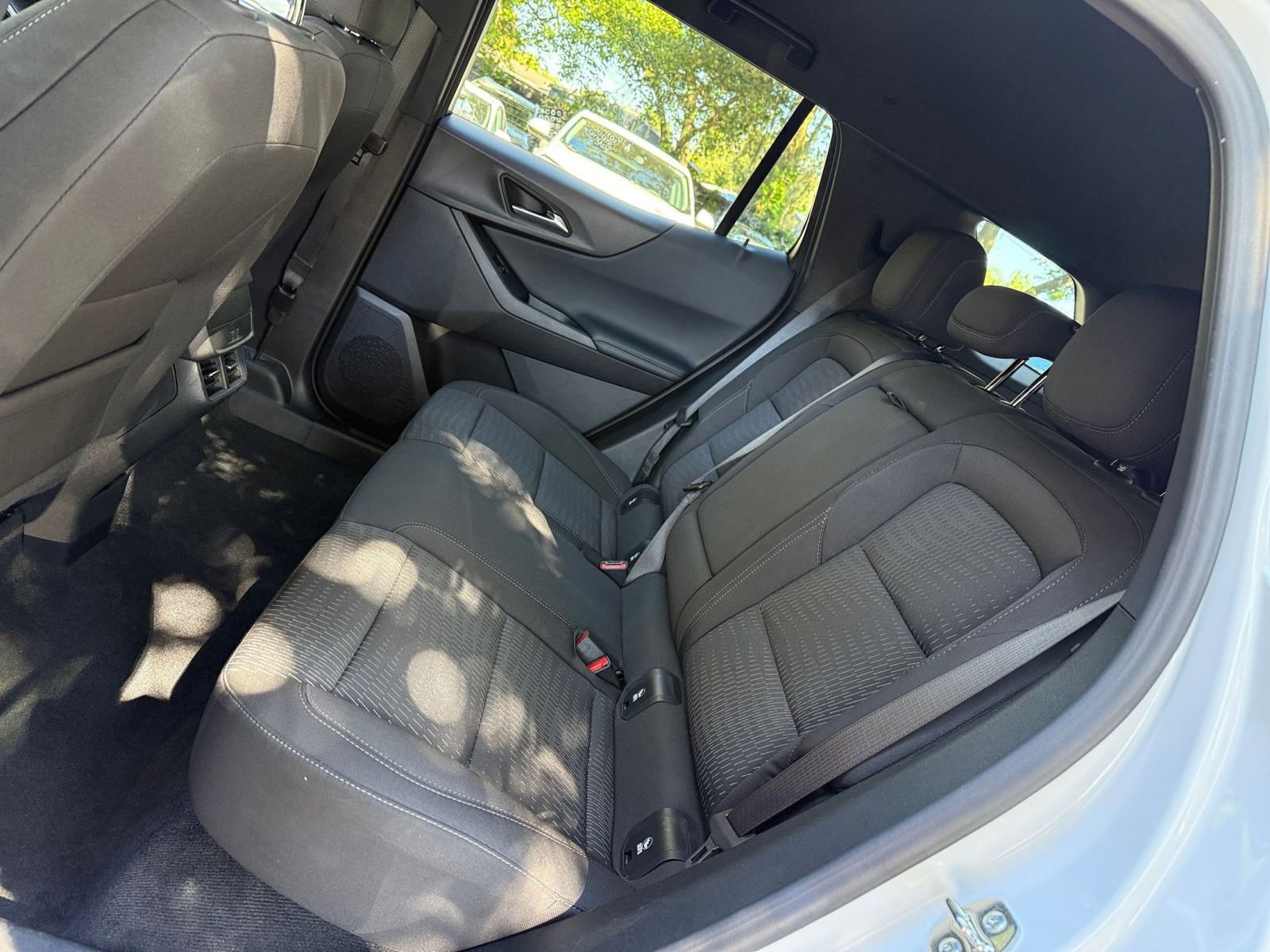 Used 2025 Chevrolet Equinox LT image 31