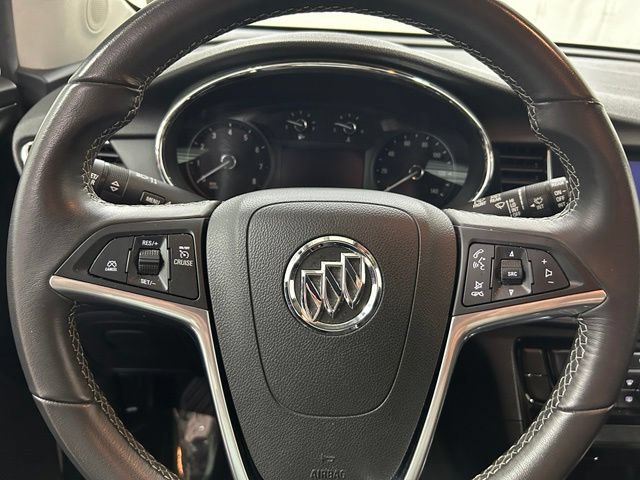 Used 2020 Buick Encore Preferred AWD/4WD image 18