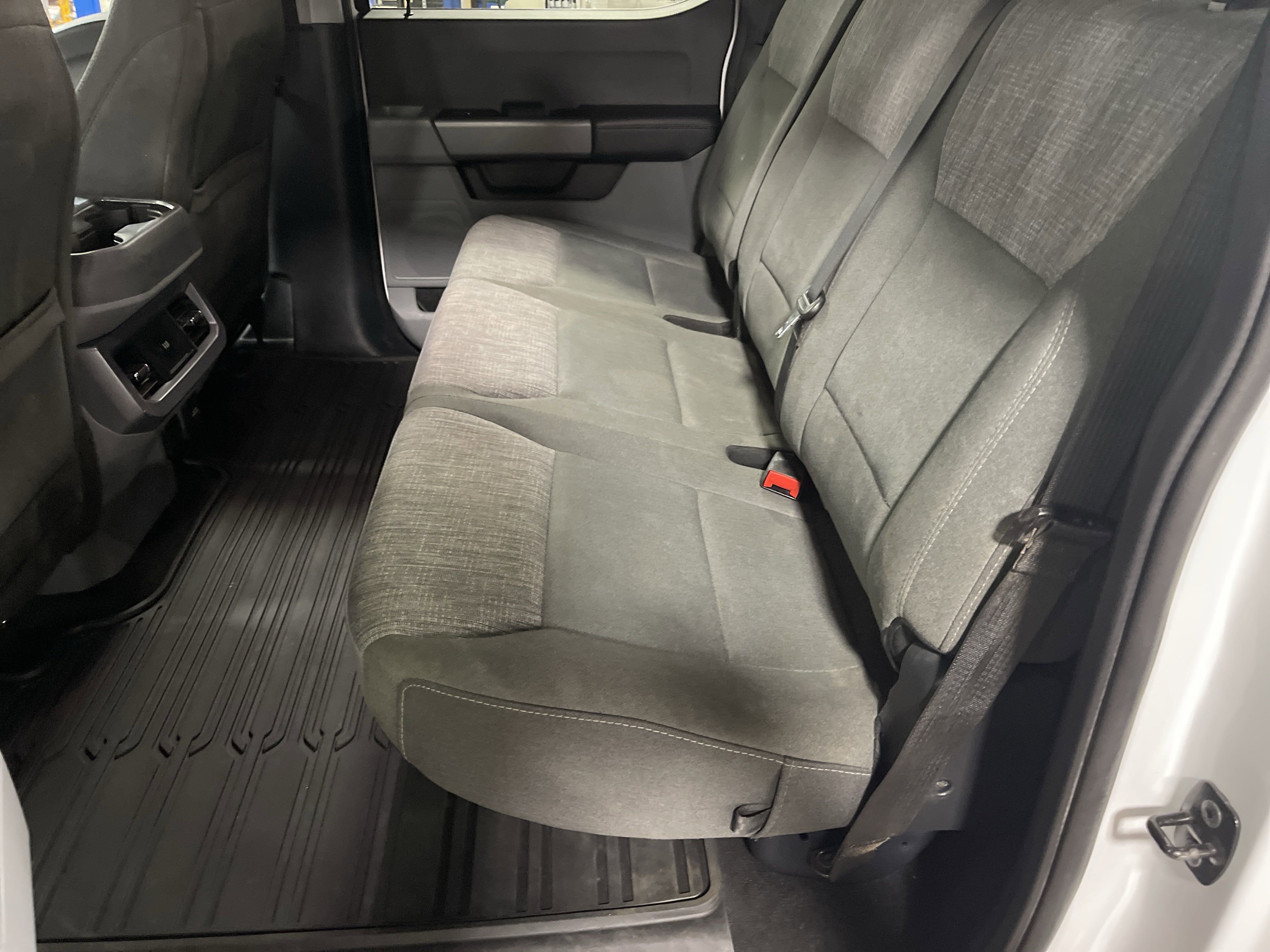 Used 2024 Ford F250 XLT w/ FX4 Off-Road Package image 13