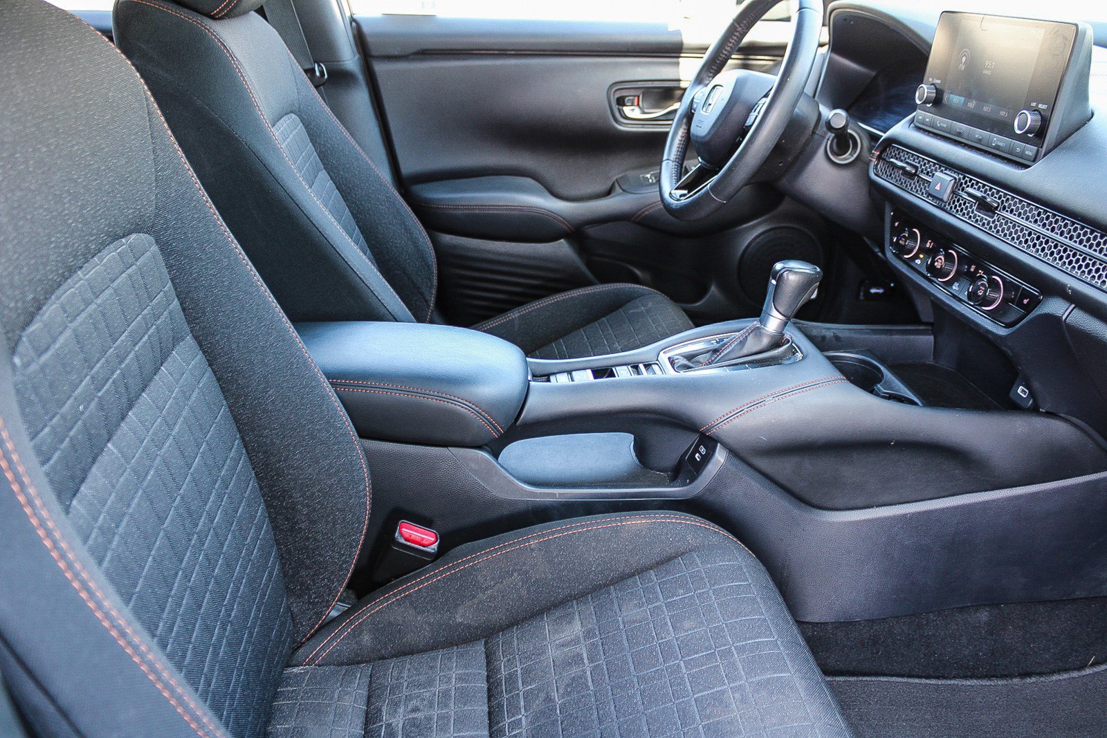 Used 2024 Honda HR-V Sport image 18