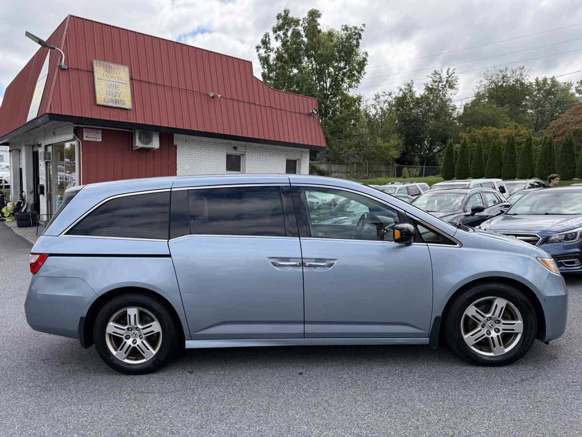 Used 2011 Honda Odyssey Touring image 8