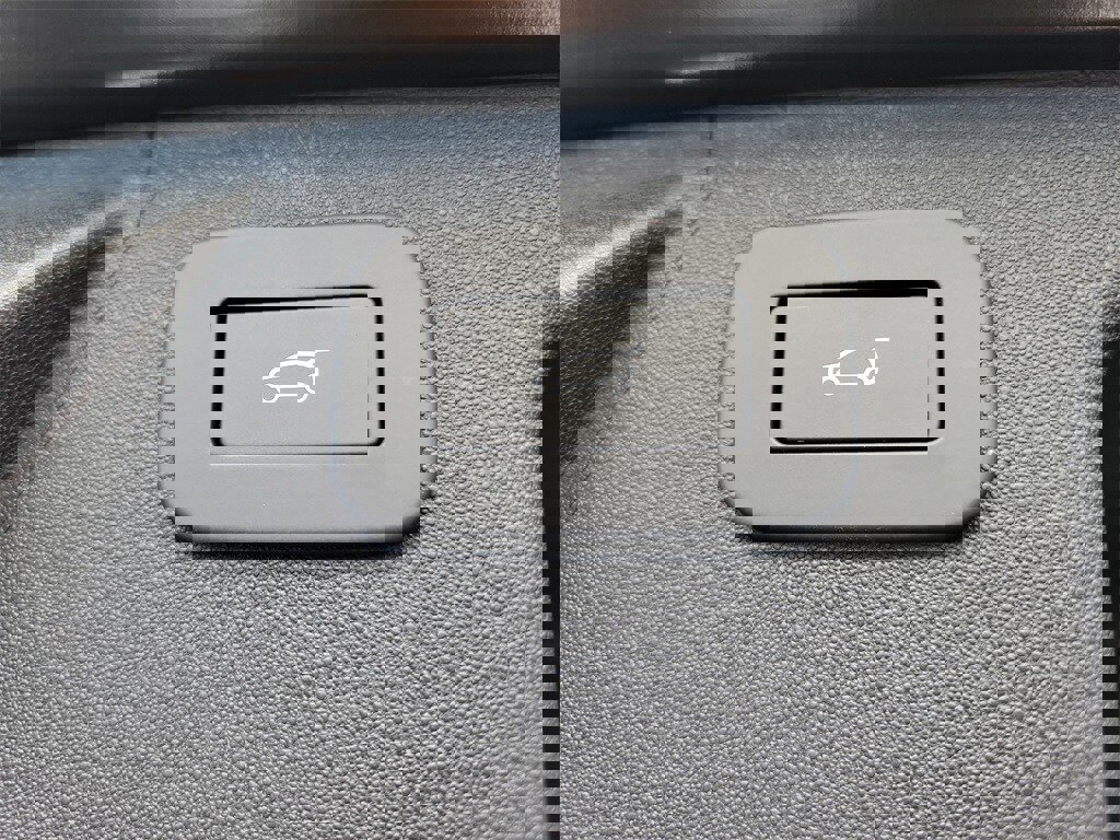 New 2025 Land Rover Discovery Sport Dynamic SE image 30