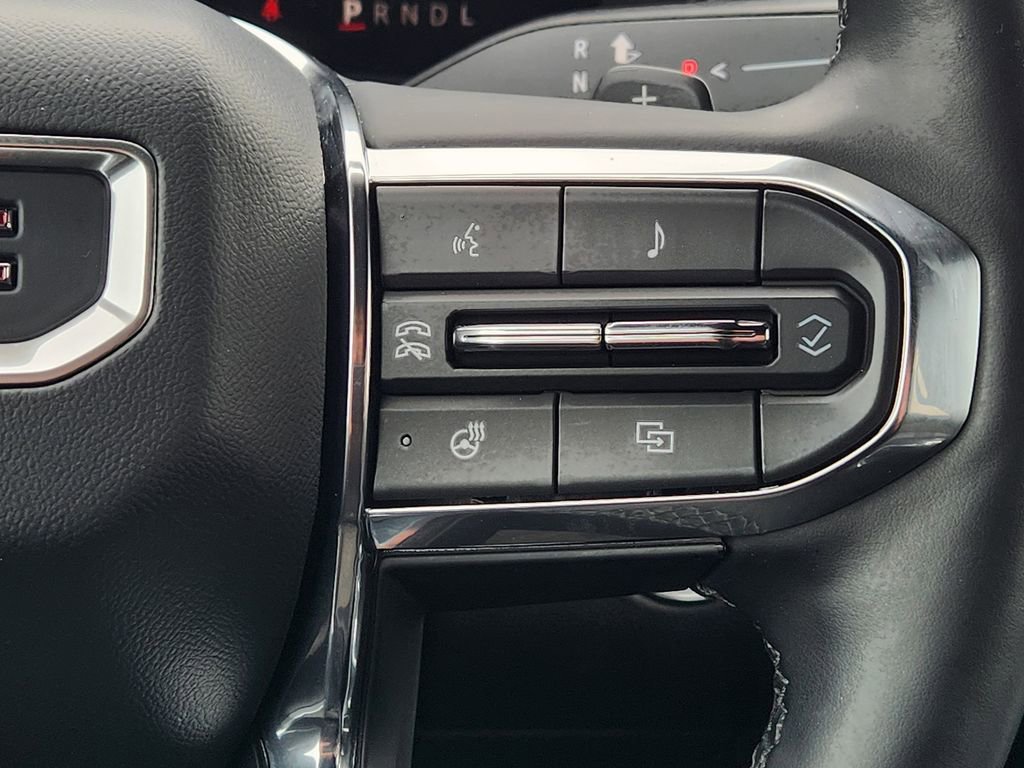 Used 2025 GMC Acadia Elevation image 28