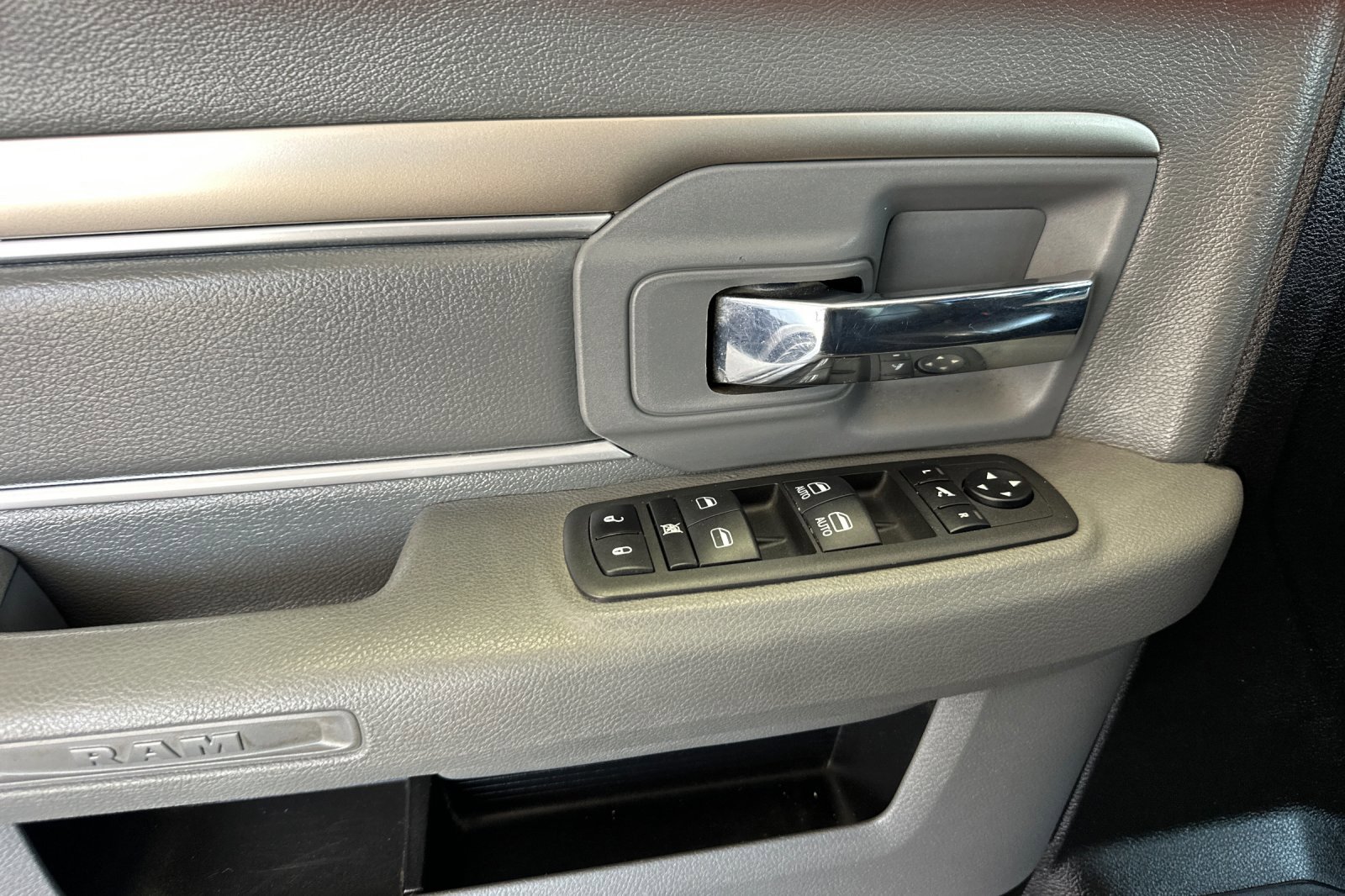 Used 2017 RAM 1500 Lone Star AWD/4WD image 11