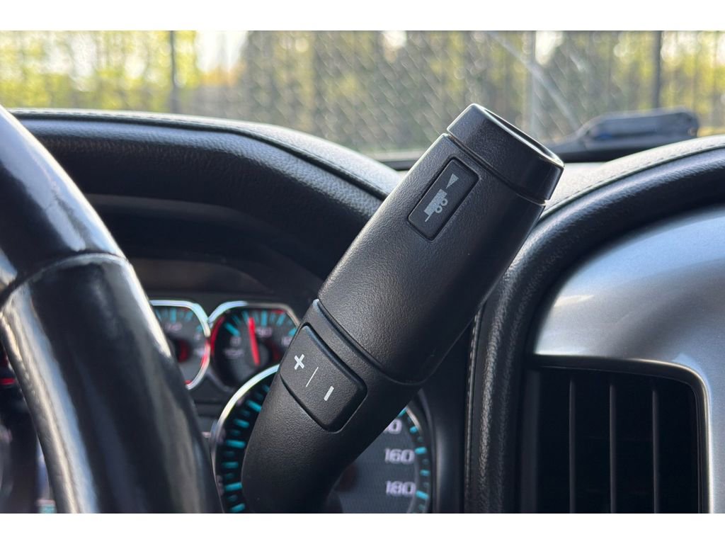 Used 2015 Chevrolet Silverado 2500 LTZ AWD/4WD image 22