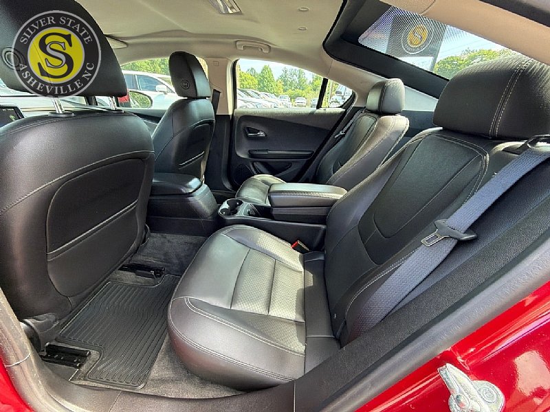 Used 2013 Chevrolet Volt Premium w/ Premium Trim Package FWD image 13