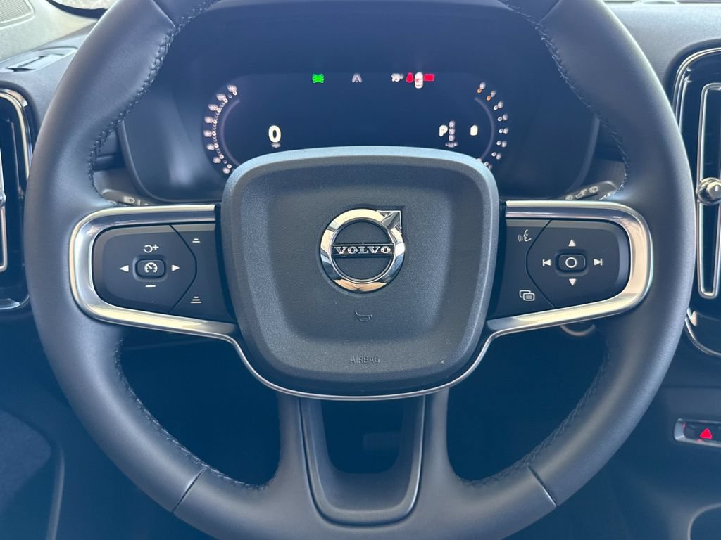 New 2026 Volvo XC40 B5 Core w/ Protection Package Premier AWD/4WD image 23