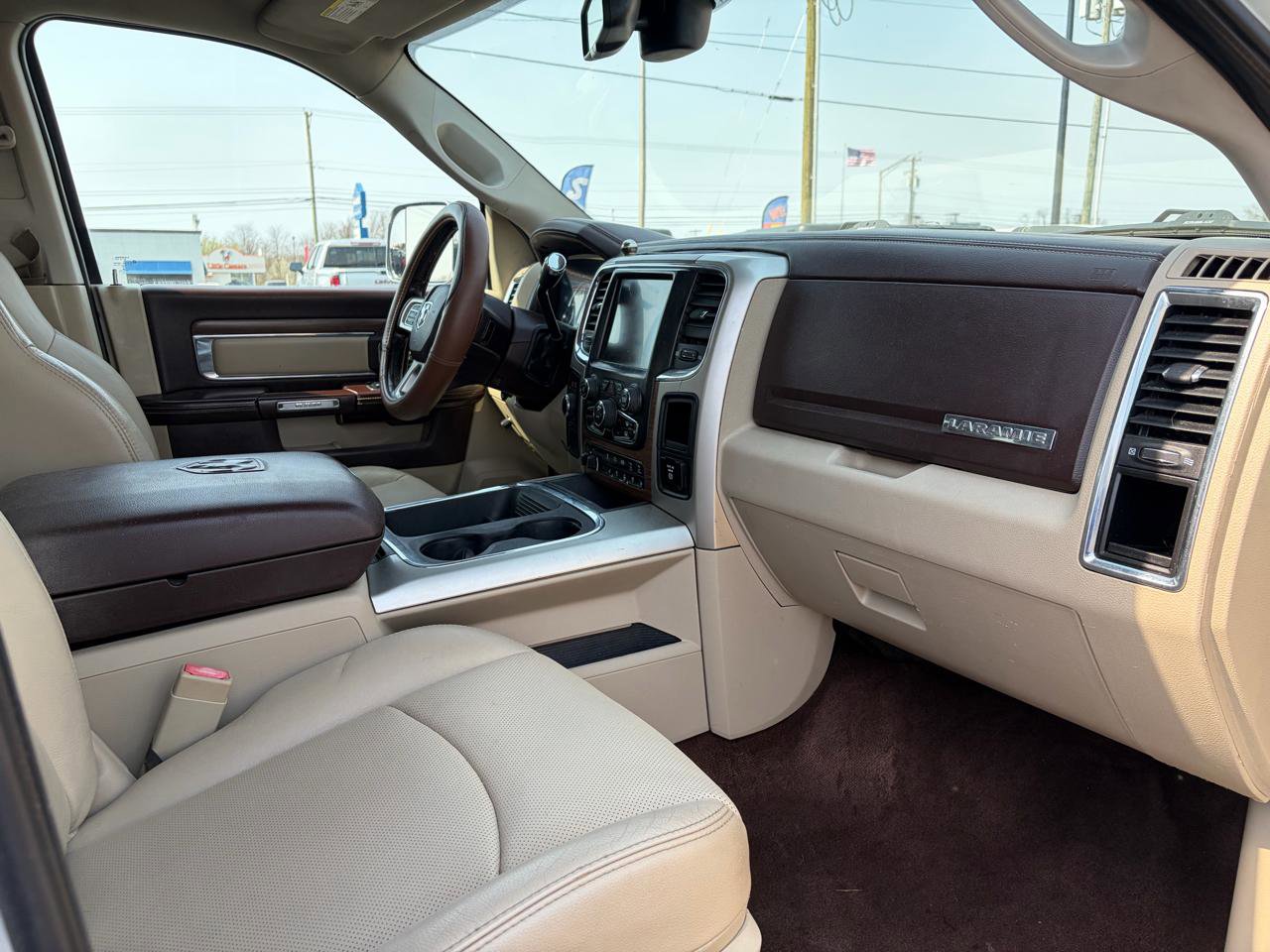 Used 2016 RAM 2500 Laramie w/ Convenience Group image 13