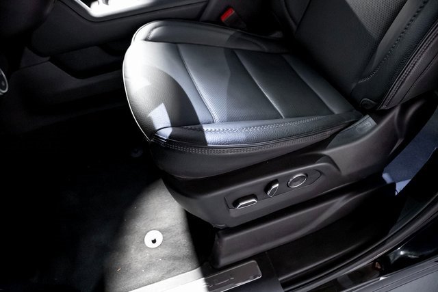 Used 2024 GMC Sierra 3500 Denali w/ Denali Reserve Package image 22