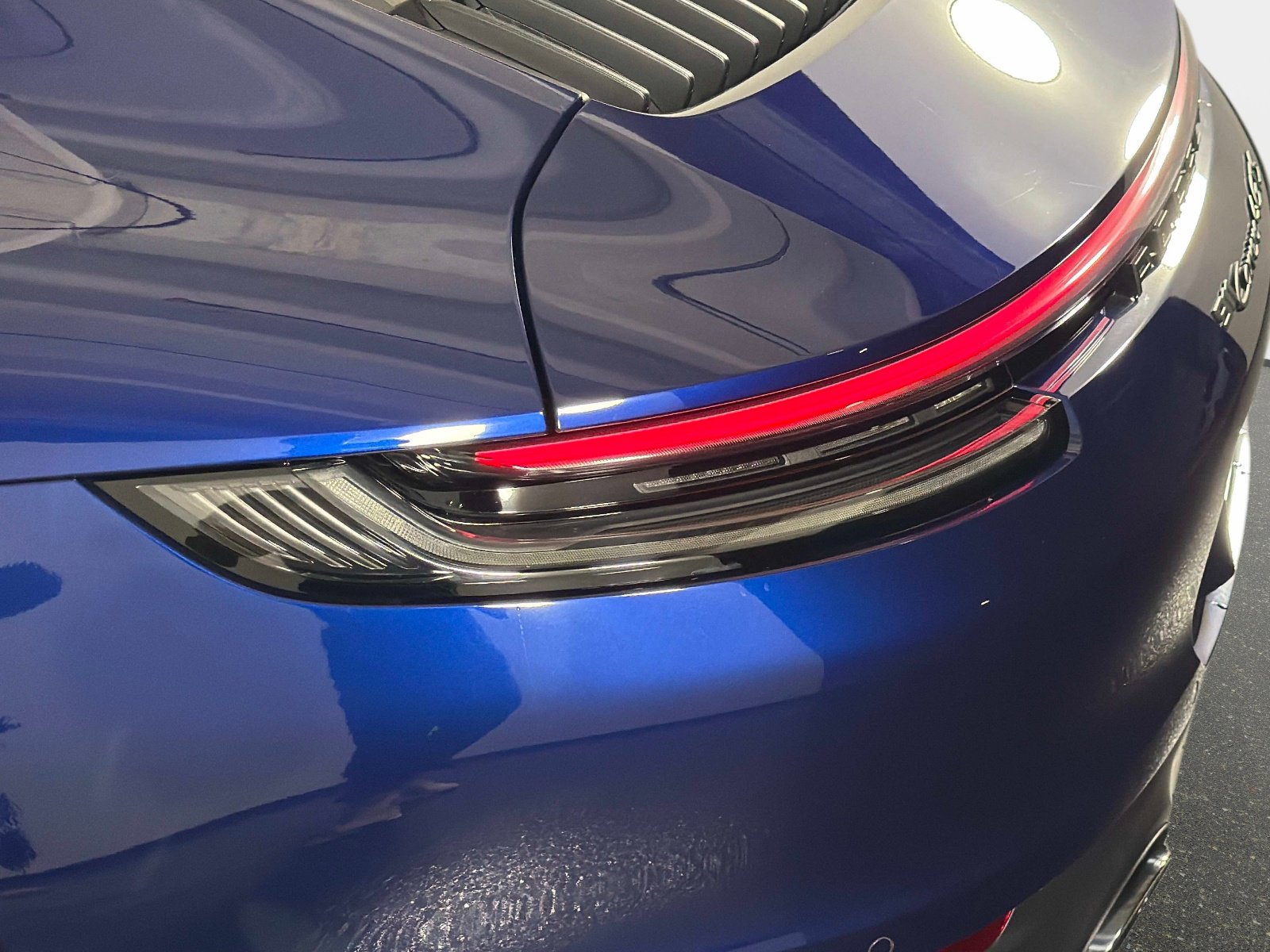 Used 2024 Porsche 911 Carrera 4 GTS AWD/4WD image 16