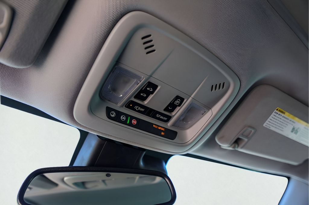 Used 2020 Chevrolet Malibu Premier FWD image 23