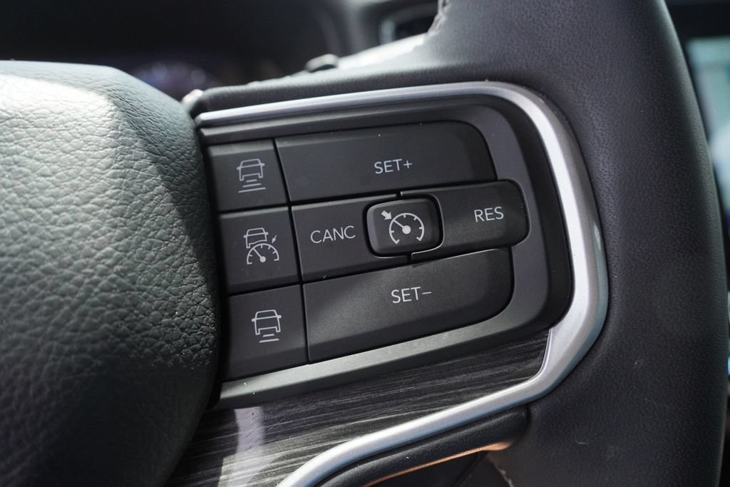 Certified 2022 Jeep Wagoneer Series II RWD image 21