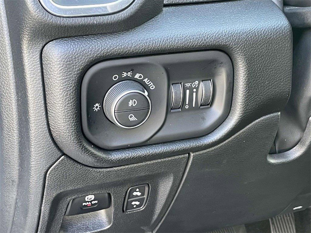 Used 2025 RAM 1500 Laramie image 21
