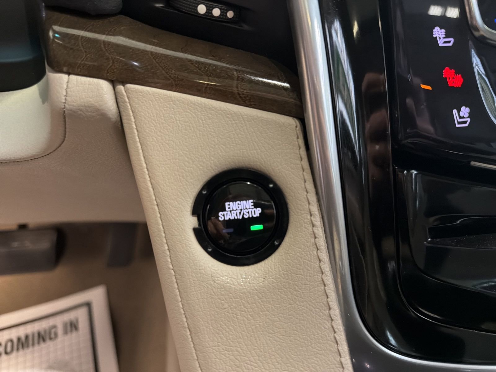 Used 2020 Cadillac Escalade ESV Luxury image 26