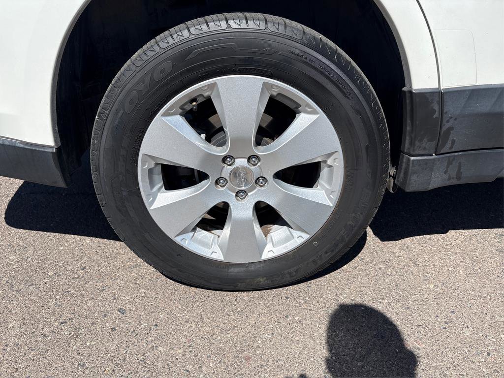 Used 2012 Subaru Outback 2.5i w/ Alloy Wheel Pkg AWD/4WD image 32