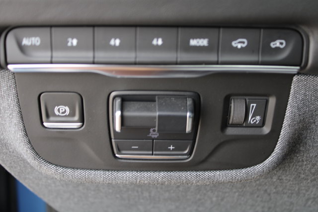 Used 2025 Cadillac Escalade Sport Platinum AWD/4WD image 24