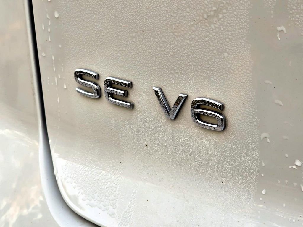 Used 2023 Volkswagen Atlas Cross Sport SE w/ Panoramic Sunroof Package image 7