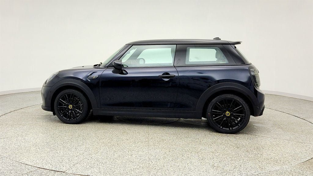 Used 2022 MINI Cooper SE FWD image 8