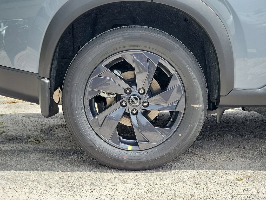 New 2026 Nissan Rogue SV FWD image 9