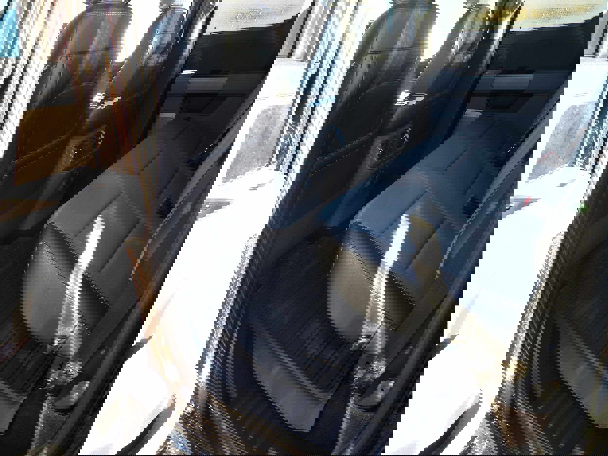 Used 2021 Ford F150 Lariat w/ Equipment Group 502A High image 12