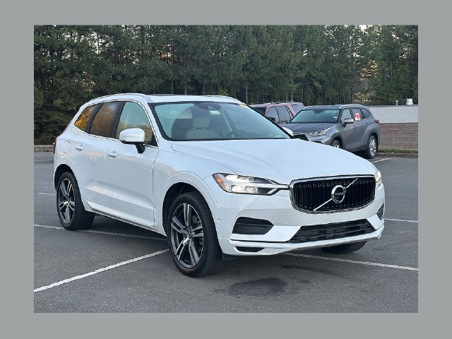 Used 2018 Volvo XC60 T5 Momentum w/ Vision Package