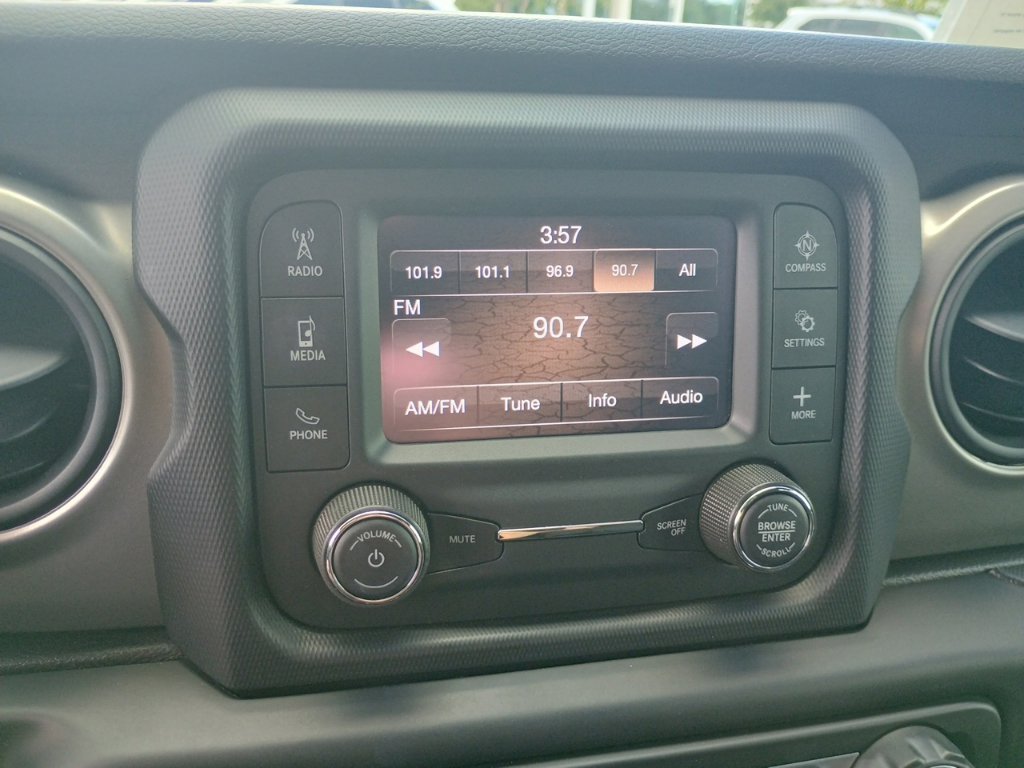 Used 2021 Jeep Wrangler Unlimited Sport AWD/4WD image 29