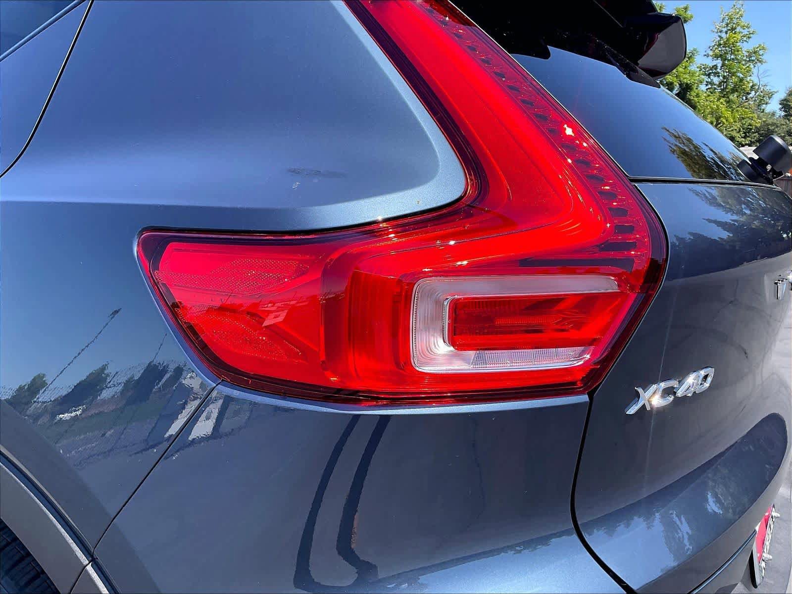 New 2026 Volvo XC40 B5 Plus w/ Protection Package Premier AWD/4WD image 25
