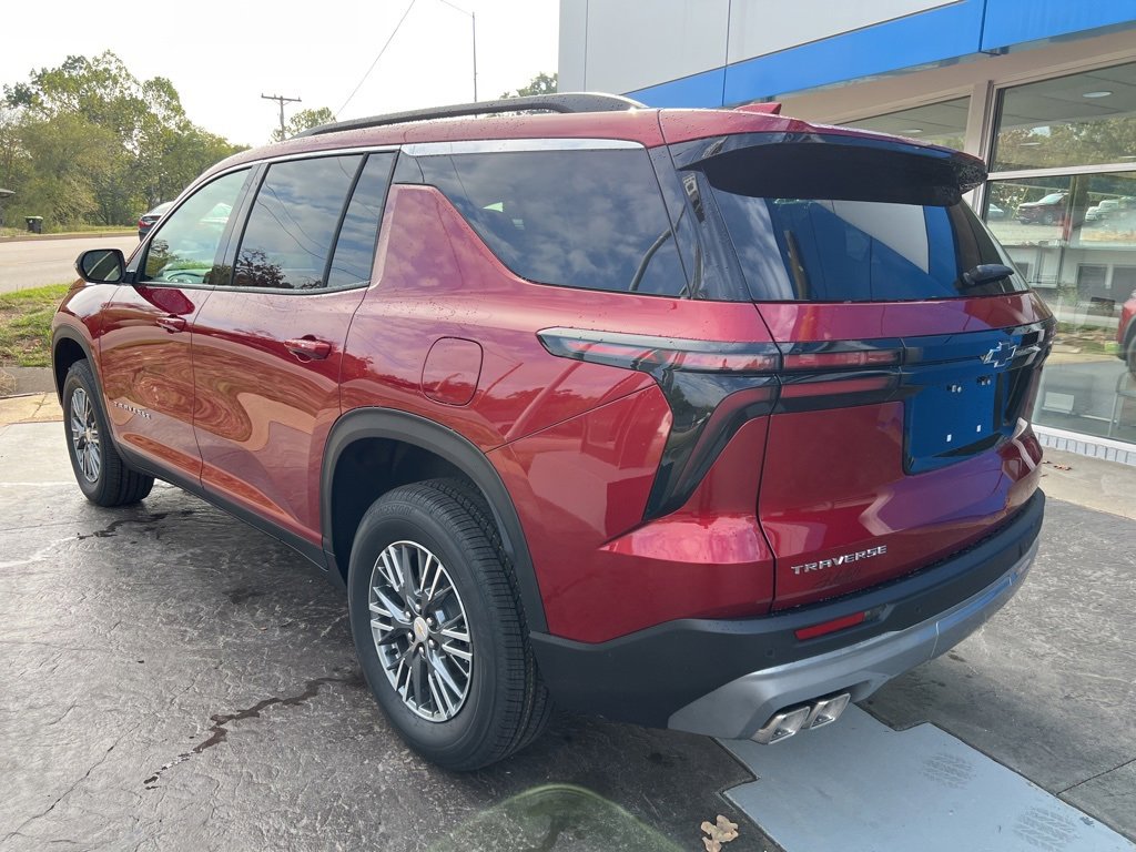 New 2026 Chevrolet Traverse LT w/ LPO, Floor Liner Package image 3