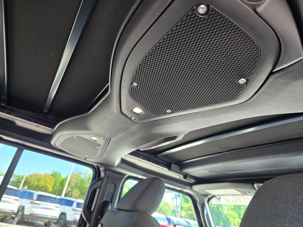 Certified 2026 Jeep Wrangler Unlimited Rubicon image 38