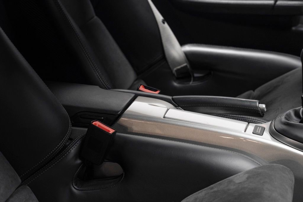 Used 2012 Porsche Cayman R image 33