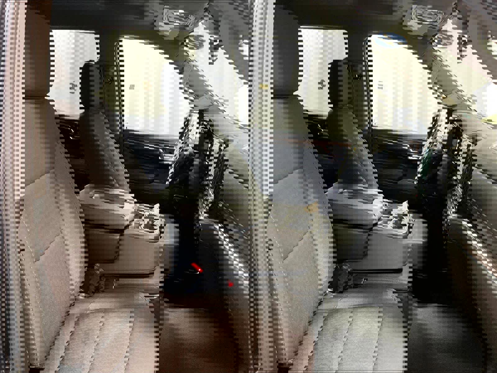 Used 2024 Chevrolet Silverado 1500 LT image 11