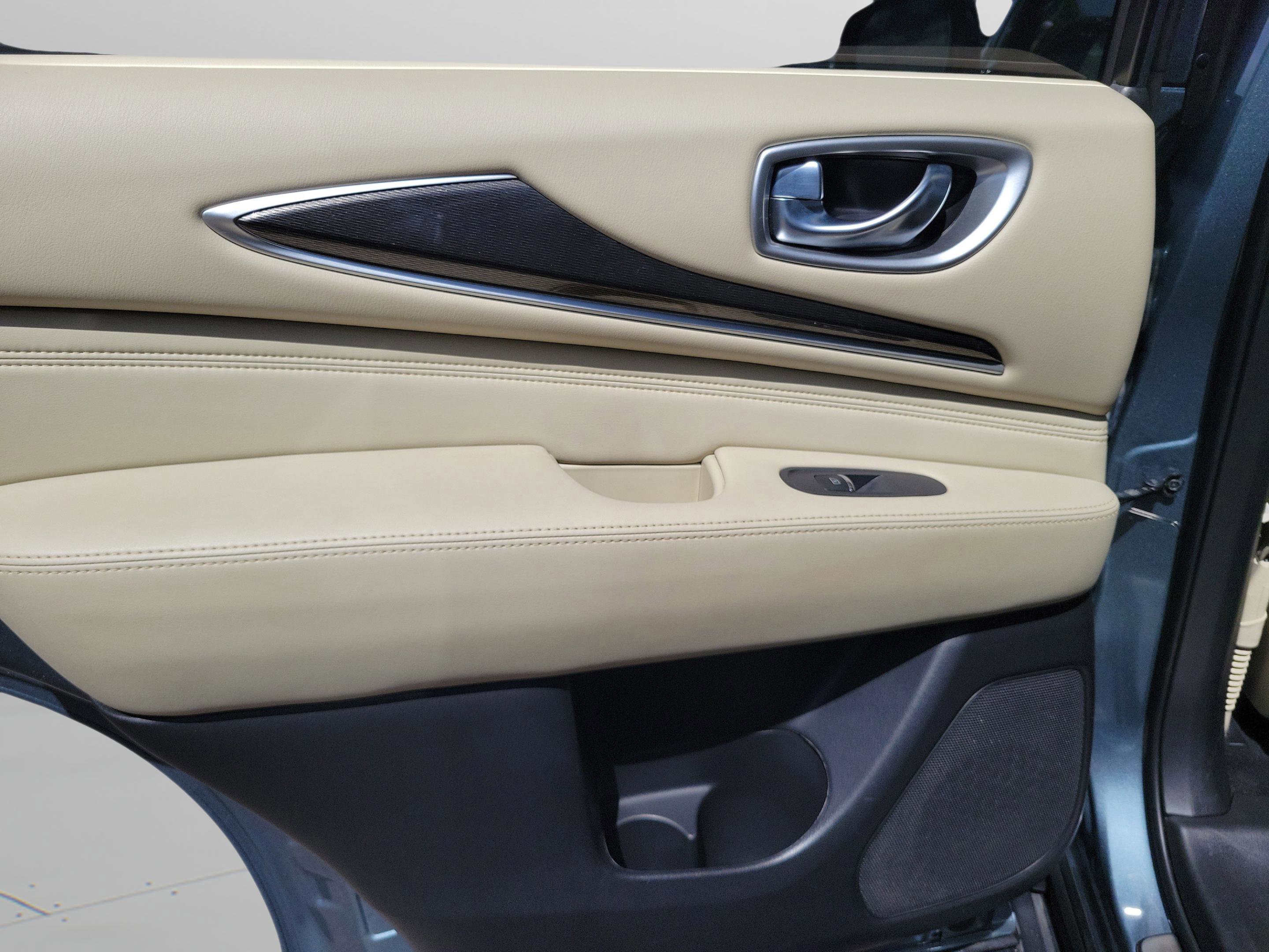 Used 2018 INFINITI QX60 FWD w/ Premium Plus Package image 26