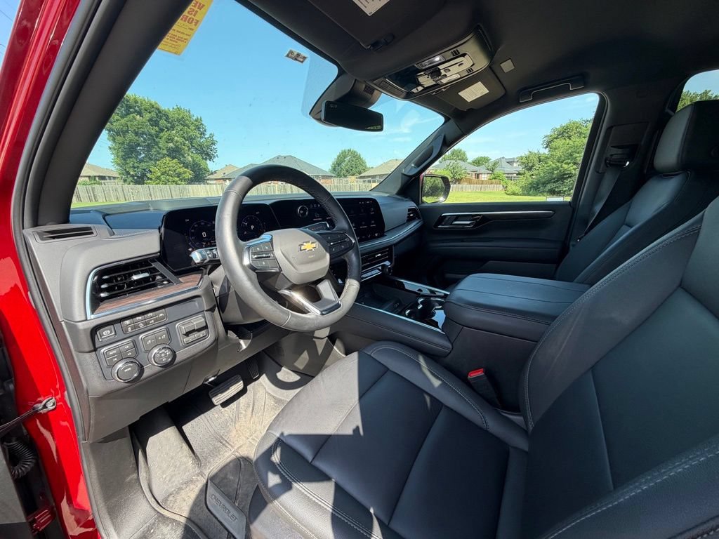 Used 2026 Chevrolet Tahoe LT w/ Comfort Package AWD/4WD image 6
