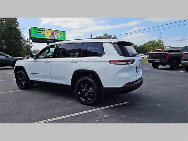 New 2025 Jeep Grand Cherokee L Altitude image 26