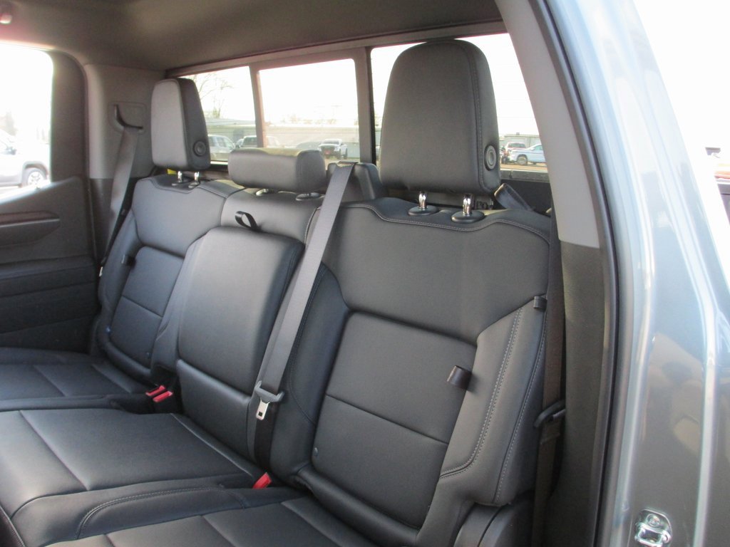 New 2026 GMC Sierra 1500 SLT image 12