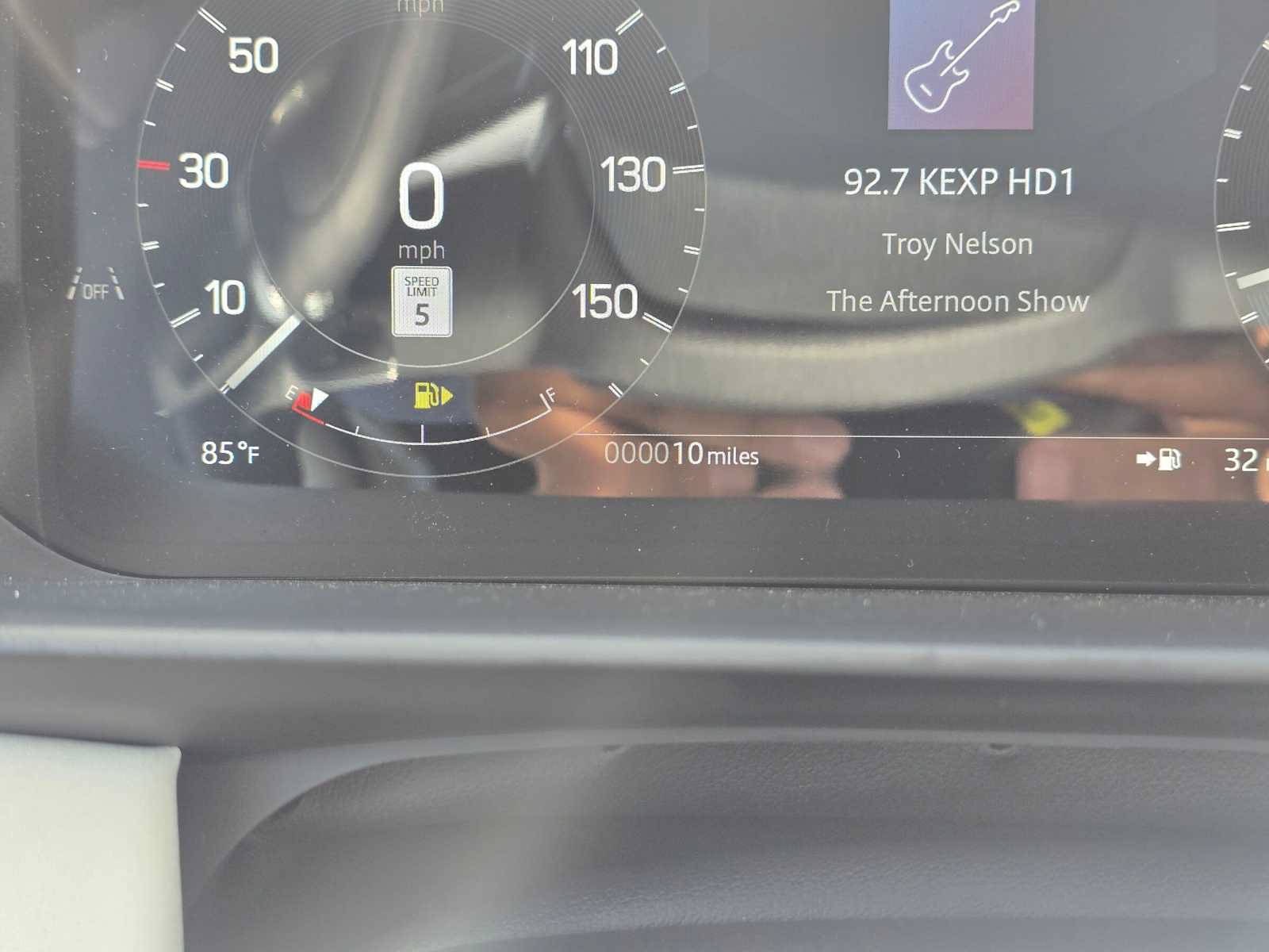 New 2026 Land Rover Discovery S AWD/4WD image 28