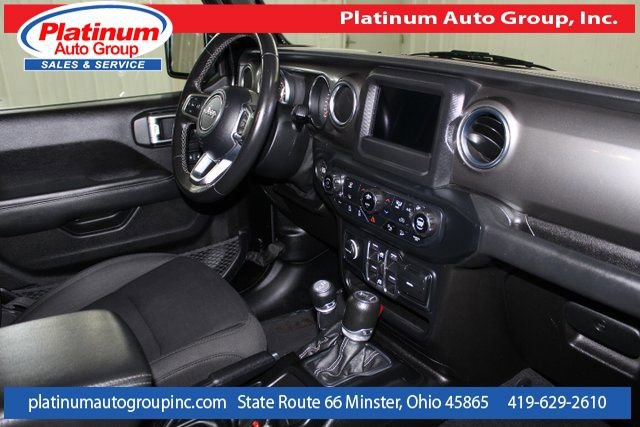 Used 2019 Jeep Wrangler Unlimited Sahara w/ Safety Group AWD/4WD image 38